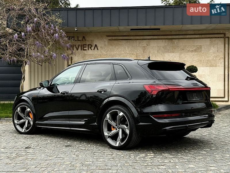 Внедорожник / Кроссовер Audi e-tron S 2022 в Львове фото 19 Внедорожник / Кроссовер Audi e-tron S 2022 в Львове