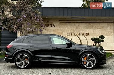 Внедорожник / Кроссовер Audi e-tron S 2022 в Львове фото 24 Внедорожник / Кроссовер Audi e-tron S 2022 в Львове