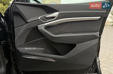 Внедорожник / Кроссовер Audi e-tron S 2022 в Львове фото 70 Внедорожник / Кроссовер Audi e-tron S 2022 в Львове