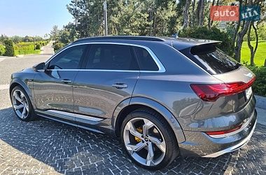 Внедорожник / Кроссовер Audi e-tron S 2022 в Днепре
