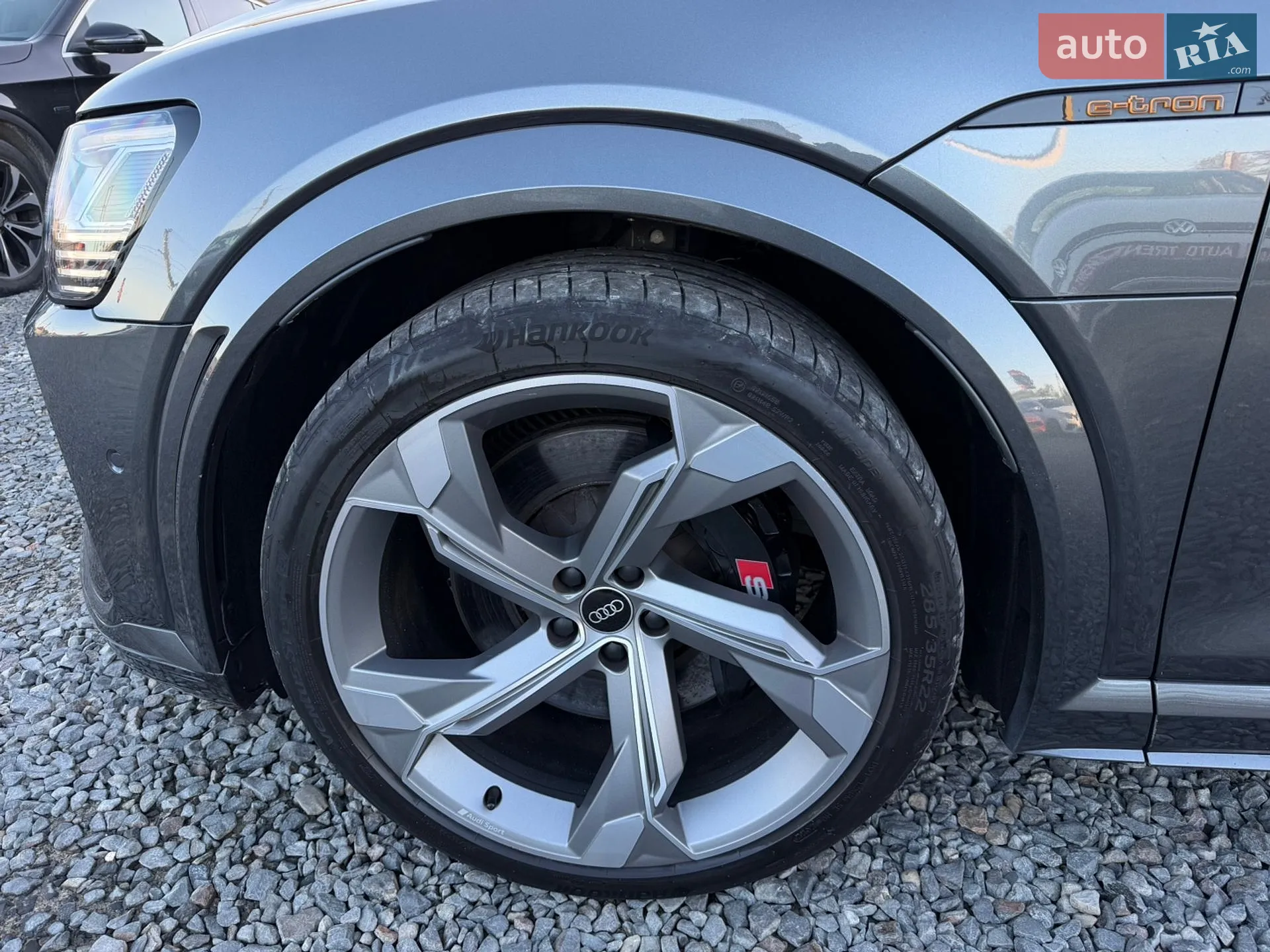 2022 Audi e-tron S - мініатюра 15