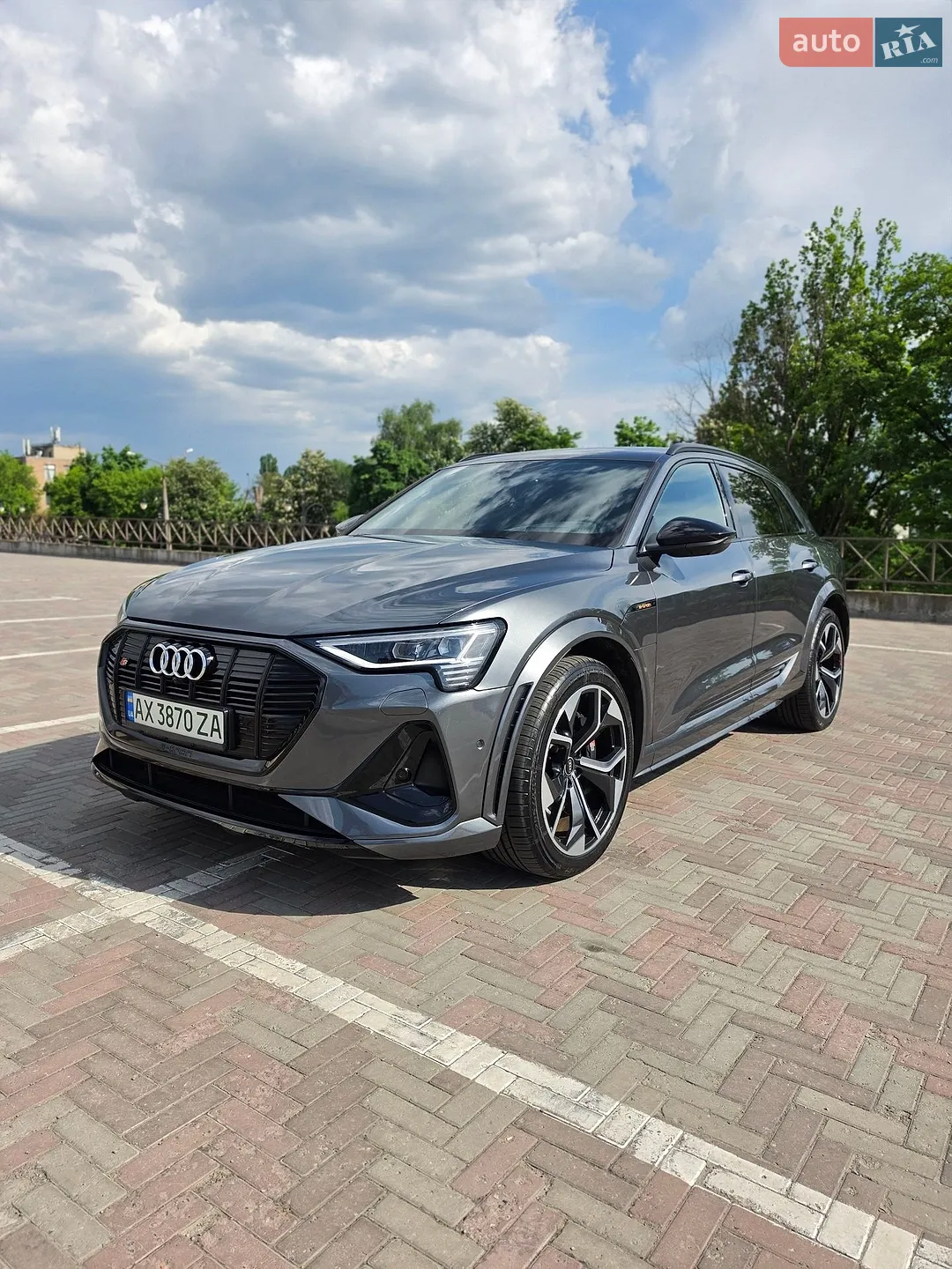 2020 Audi e-tron S - мініатюра 7