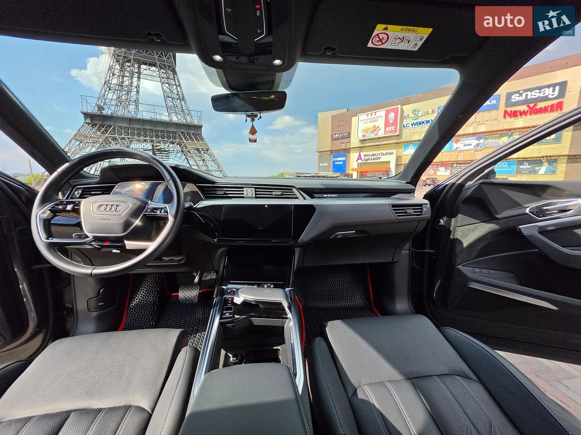 2020 Audi e-tron S - мініатюра 35