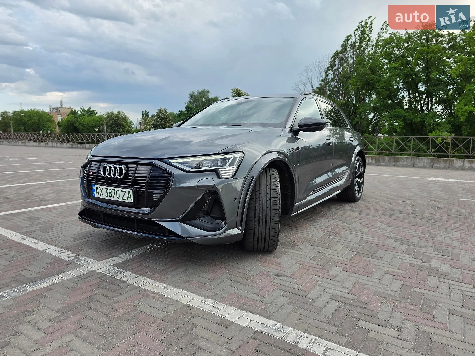 2020 Audi e-tron S - мініатюра 15