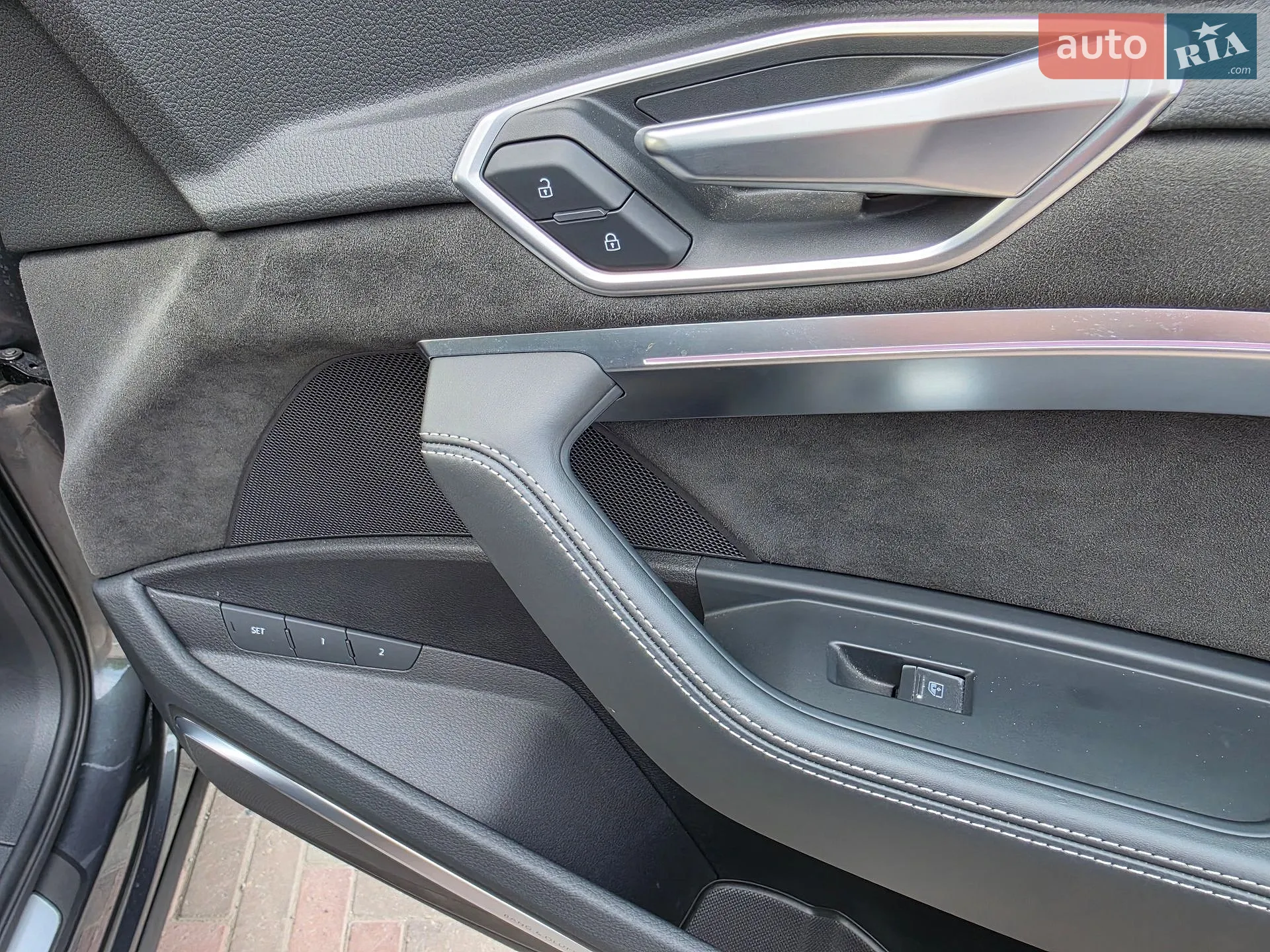 2020 Audi e-tron S - мініатюра 43