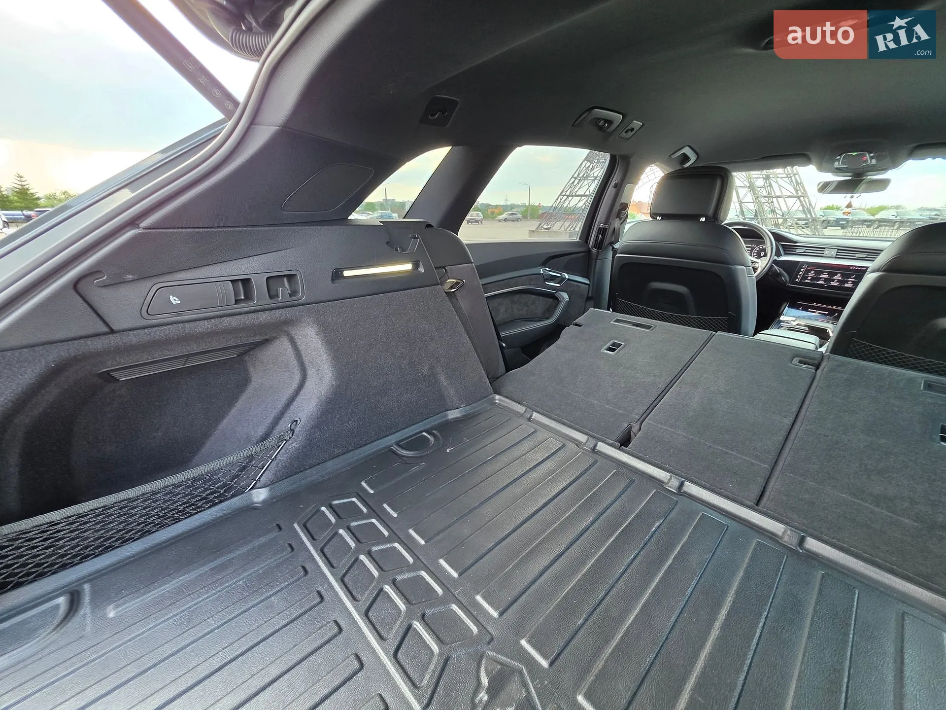 2020 Audi e-tron S - мініатюра 67