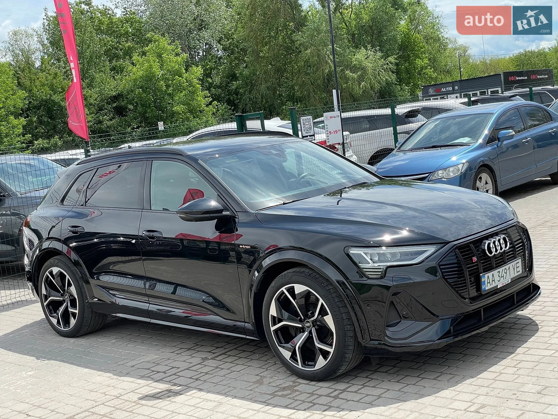 2022 Audi e-tron S - мініатюра 7