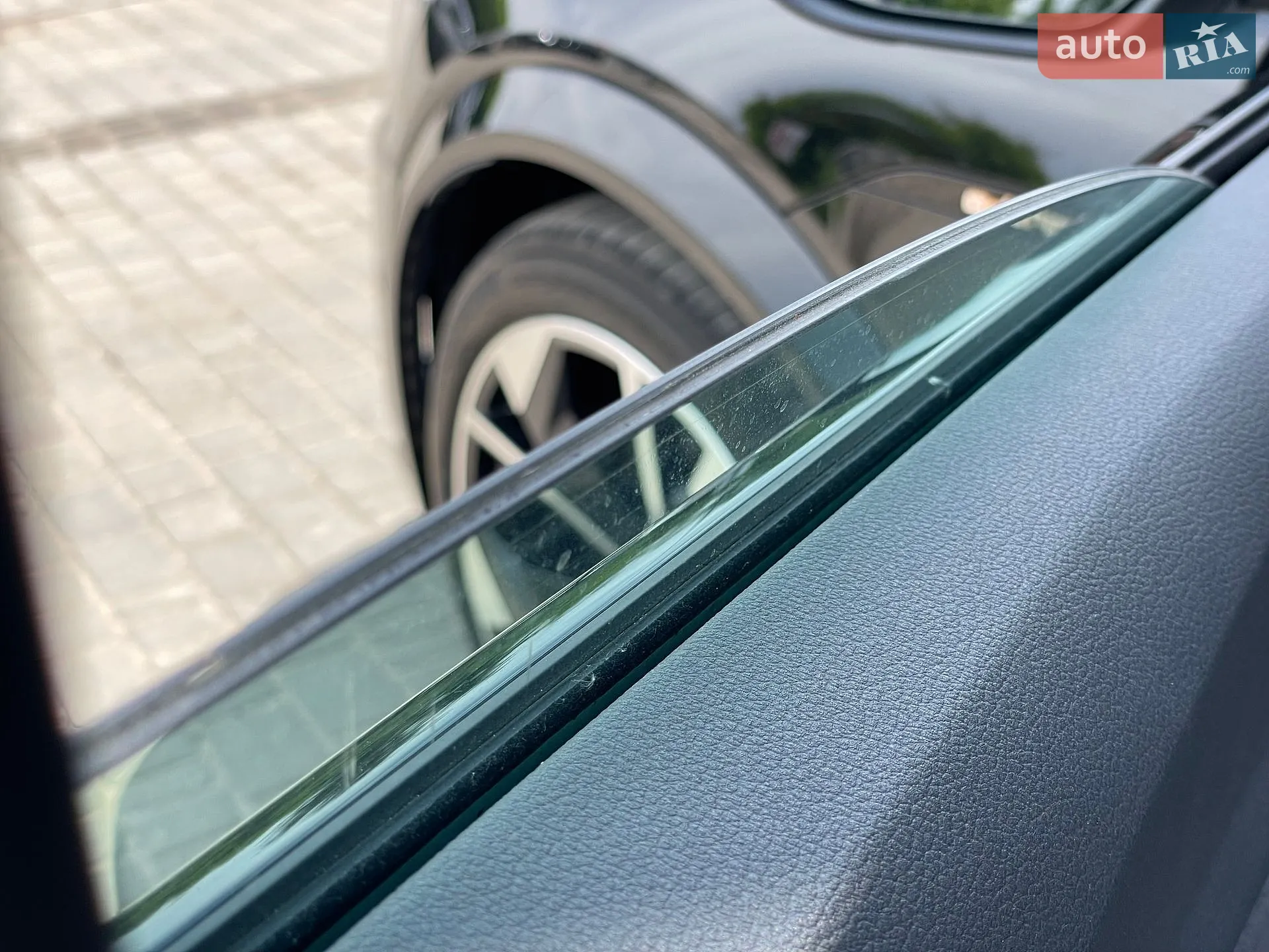 2022 Audi e-tron S - мініатюра 28