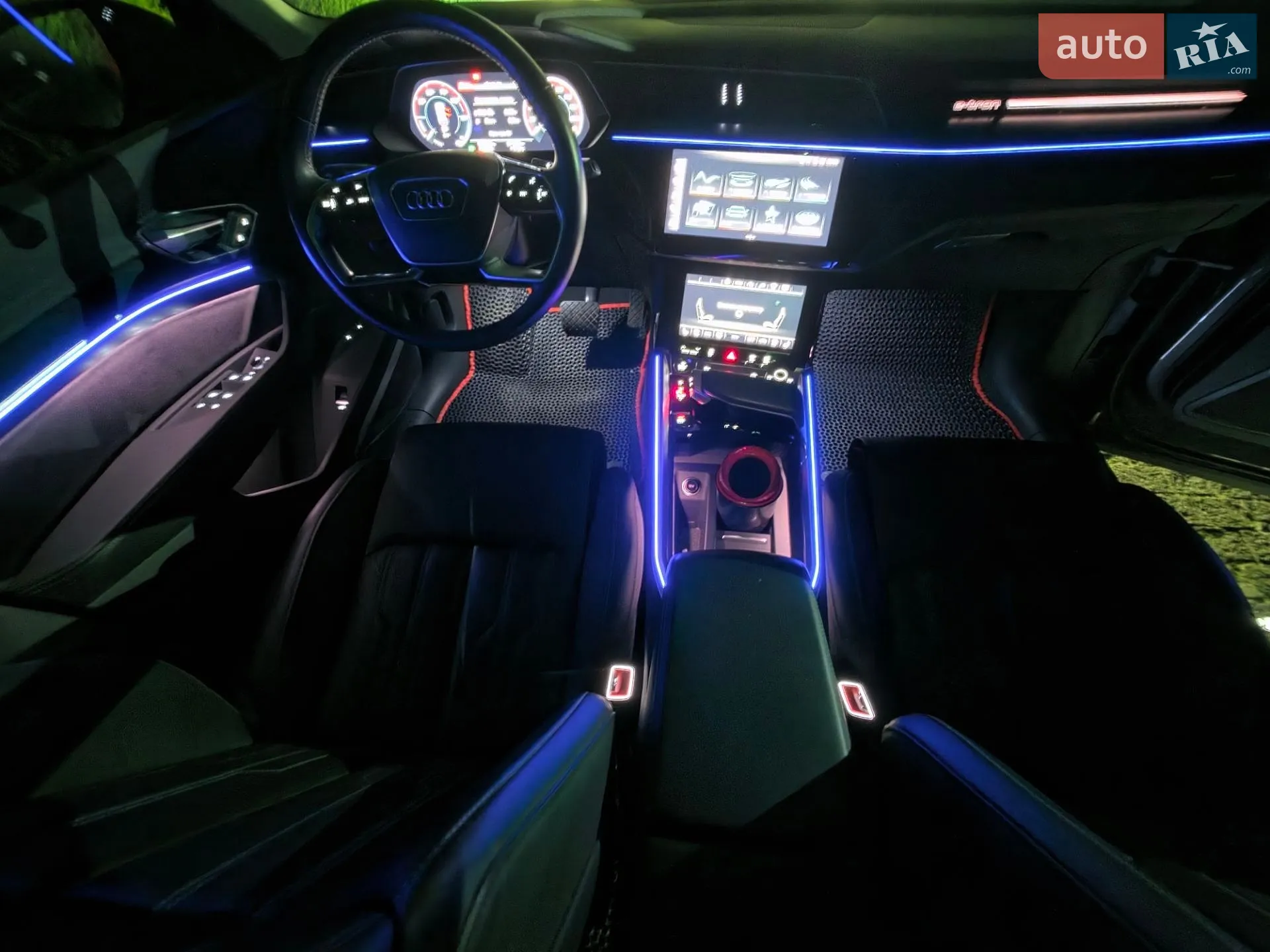 2020 Audi e-tron S - мініатюра 3