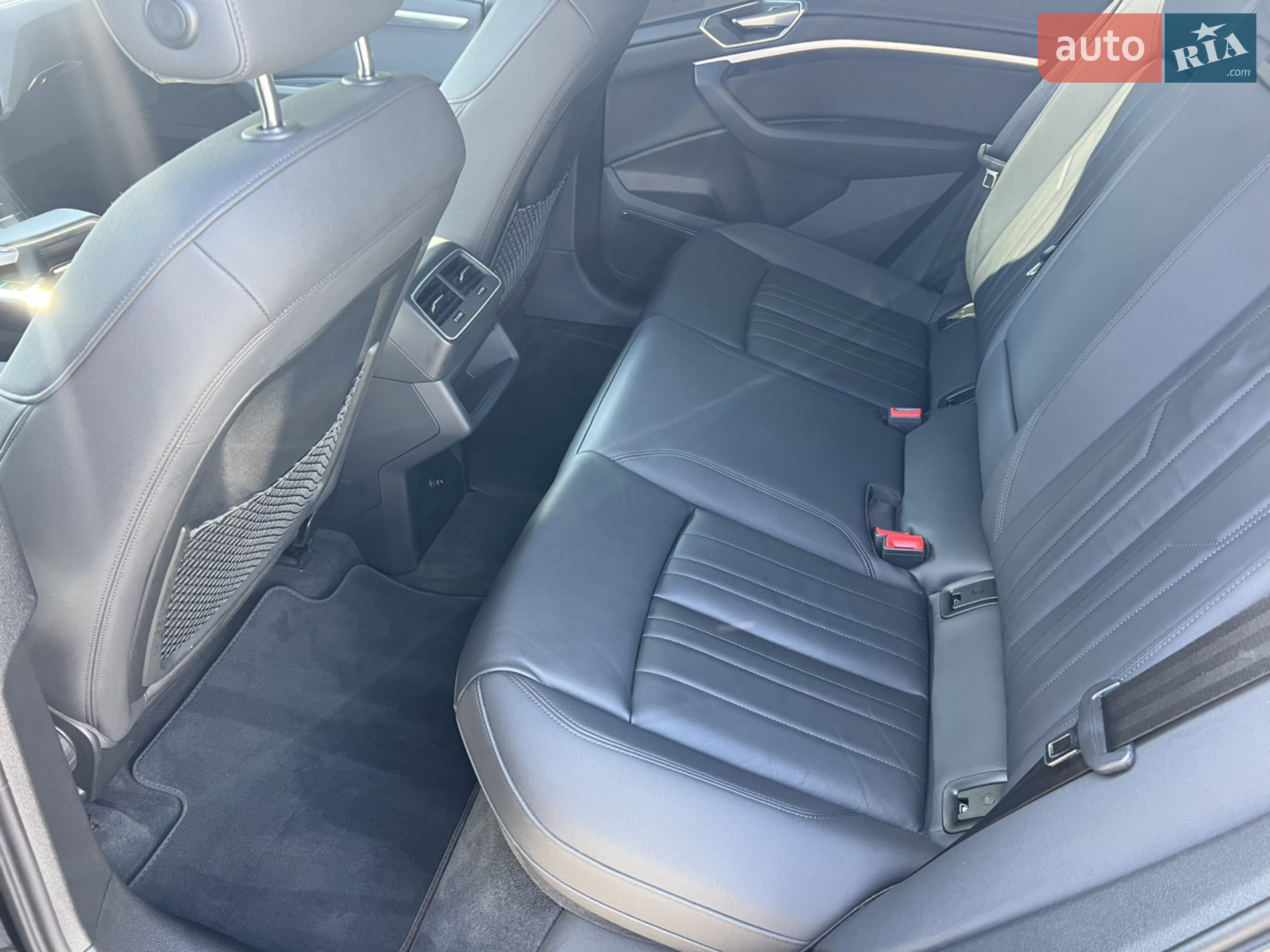 2021 Audi e-tron Sportback - мініатюра 15