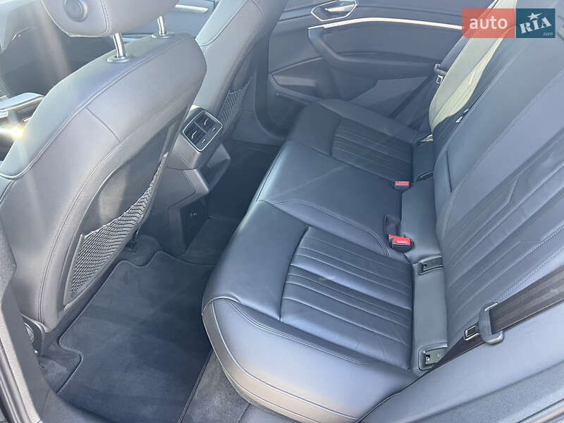 Внедорожник / Кроссовер Audi e-tron Sportback 2021 в Ужгороде