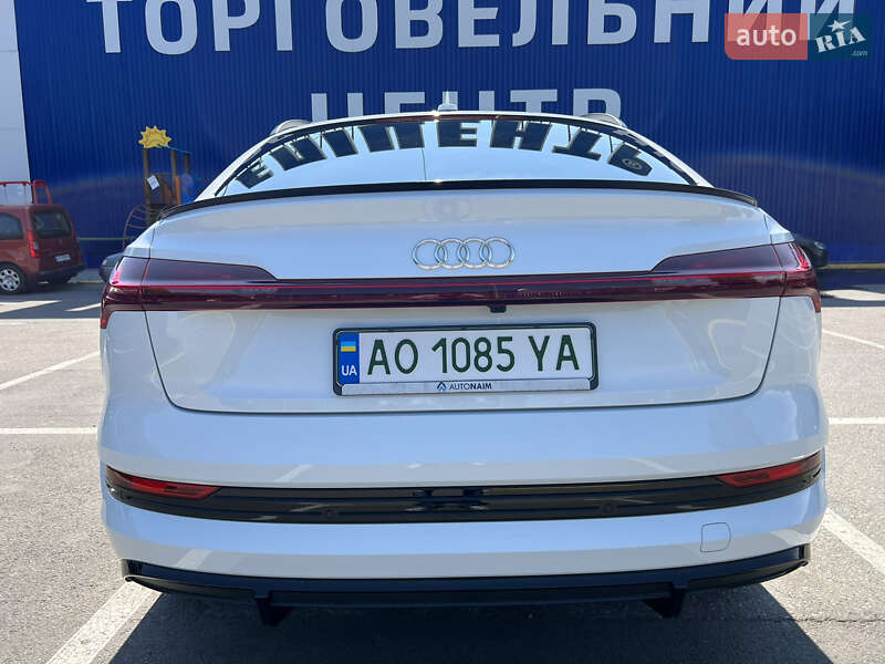 Позашляховик / Кросовер Audi e-tron Sportback 2021 в Ужгороді