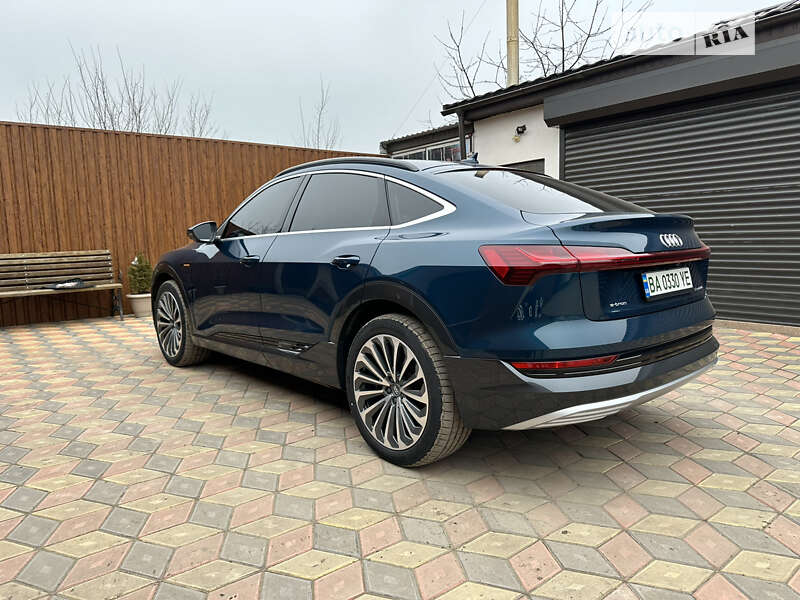 Внедорожник / Кроссовер Audi e-tron Sportback 2020 в Кривом Озере
