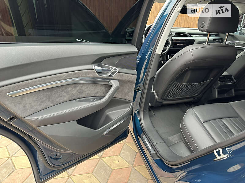 Внедорожник / Кроссовер Audi e-tron Sportback 2020 в Кривом Озере