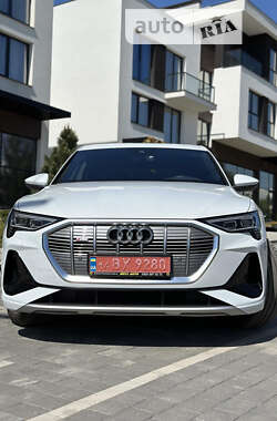 Позашляховик / Кросовер Audi e-tron Sportback 2020 в Ужгороді