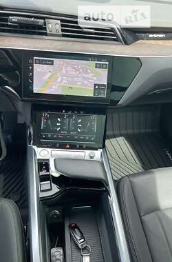 Позашляховик / Кросовер Audi e-tron Sportback 2020 в Самборі