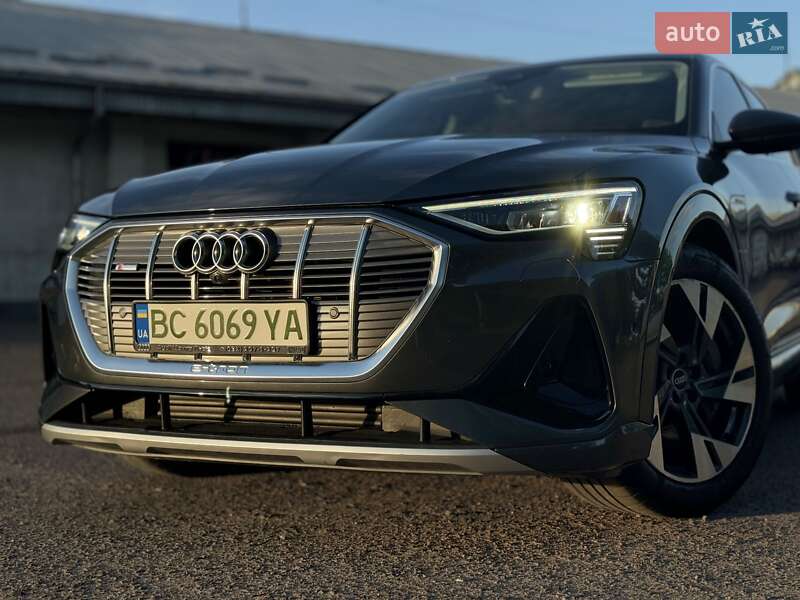 Позашляховик / Кросовер Audi e-tron Sportback 2020 в Львові