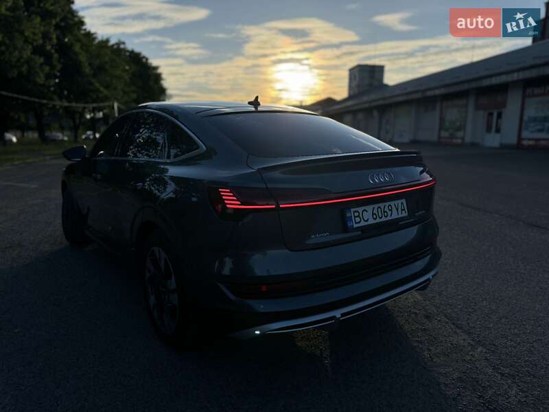 Позашляховик / Кросовер Audi e-tron Sportback 2020 в Львові