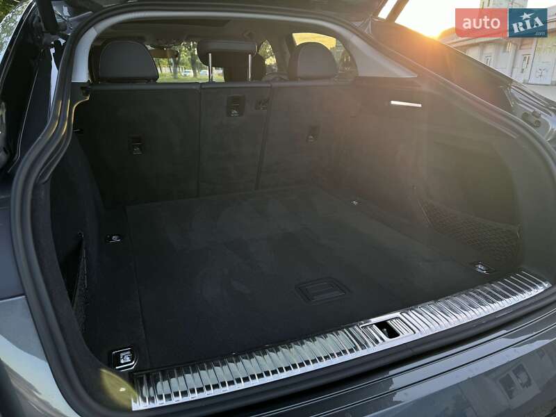 Позашляховик / Кросовер Audi e-tron Sportback 2020 в Львові