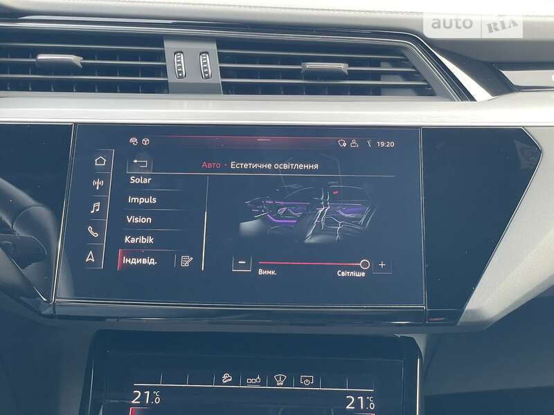 Позашляховик / Кросовер Audi e-tron Sportback 2020 в Львові