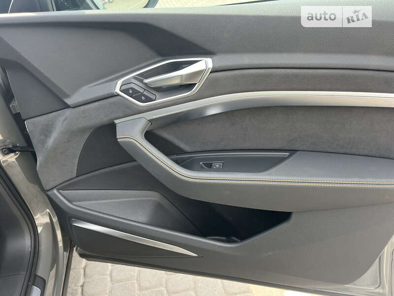 Позашляховик / Кросовер Audi e-tron Sportback 2022 в Львові фото 23 Позашляховик / Кросовер Audi e-tron Sportback 2022 в Львові