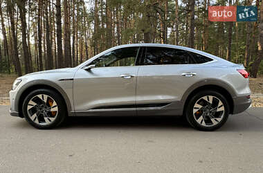 Внедорожник / Кроссовер Audi e-tron Sportback 2021 в 