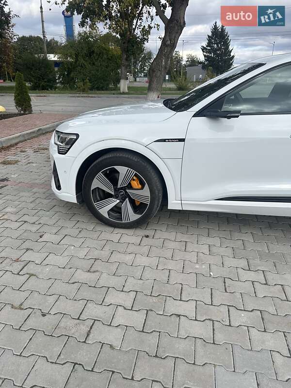 Внедорожник / Кроссовер Audi e-tron Sportback 2020 в Хмельницком