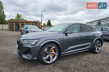 Позашляховик / Кросовер Audi e-tron Sportback 2022 в Києві