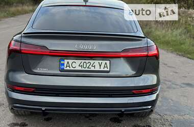 Позашляховик / Кросовер Audi e-tron Sportback 2021 в Луцьку