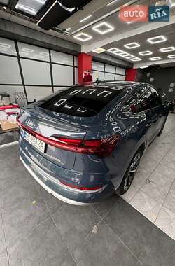 Внедорожник / Кроссовер Audi e-tron Sportback 2020 в 
