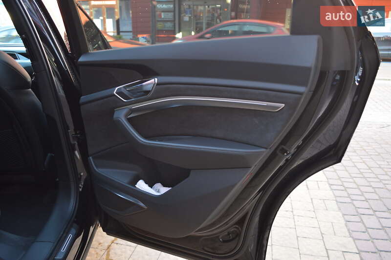 Внедорожник / Кроссовер Audi e-tron Sportback 2020 в Львове фото 46 Внедорожник / Кроссовер Audi e-tron Sportback 2020 в Львове