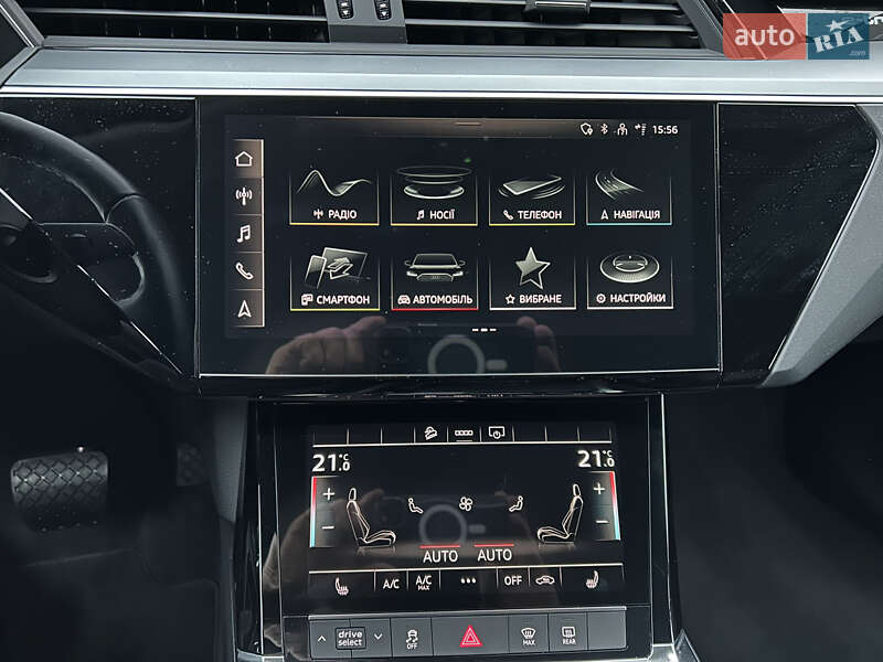 Позашляховик / Кросовер Audi e-tron Sportback 2021 в Києві