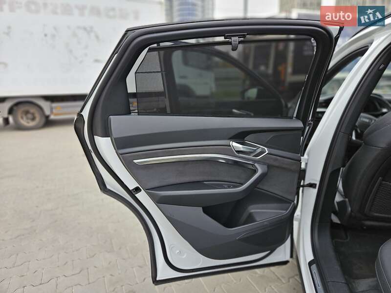 Внедорожник / Кроссовер Audi e-tron Sportback 2022 в Киеве