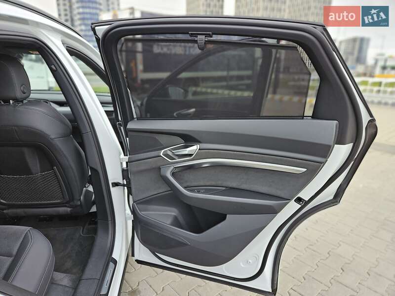 Внедорожник / Кроссовер Audi e-tron Sportback 2022 в Киеве