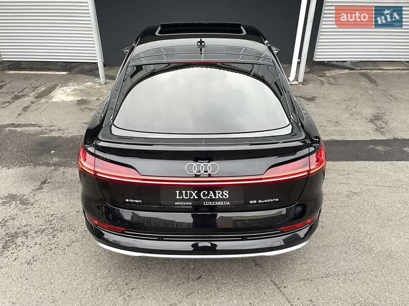 Позашляховик / Кросовер Audi e-tron Sportback 2021 в Києві