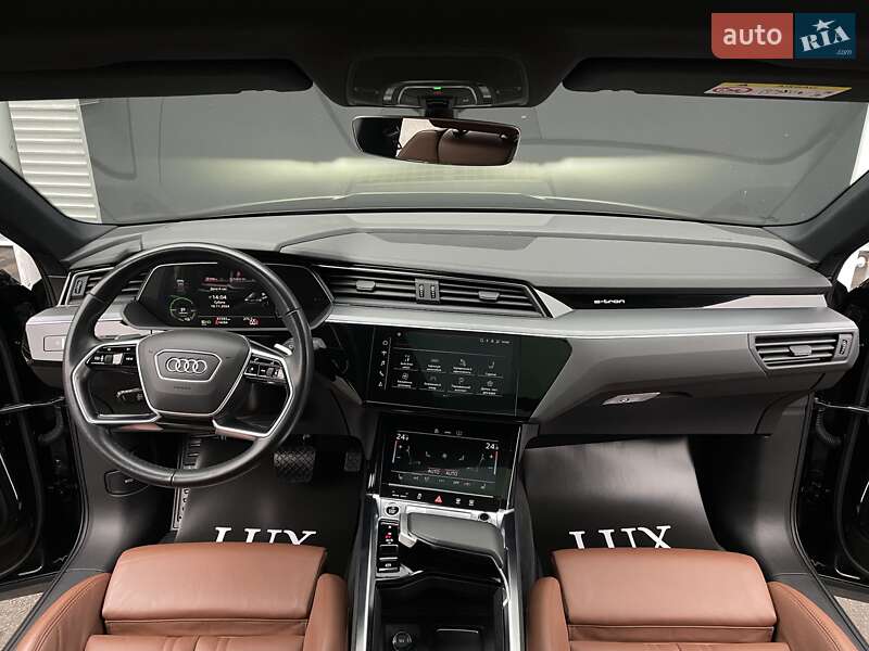Позашляховик / Кросовер Audi e-tron Sportback 2021 в Києві