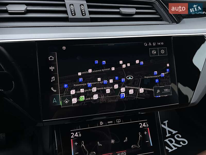 Позашляховик / Кросовер Audi e-tron Sportback 2021 в Києві