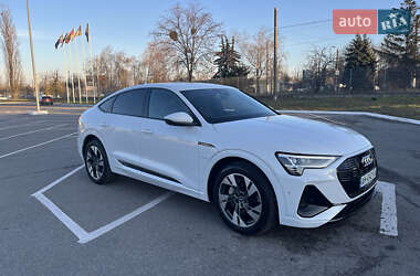 Позашляховик / Кросовер Audi e-tron Sportback 2021 в Житомирі