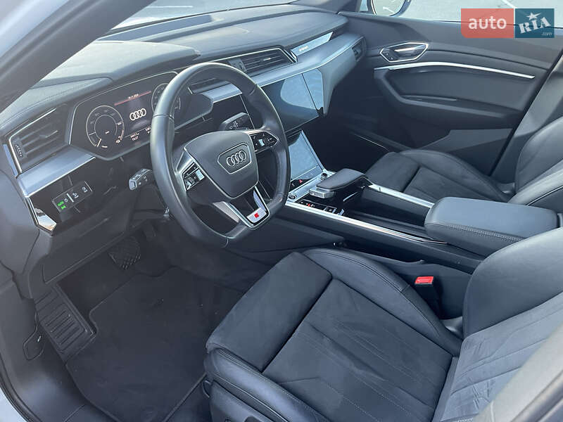 Внедорожник / Кроссовер Audi e-tron Sportback 2021 в Житомире
