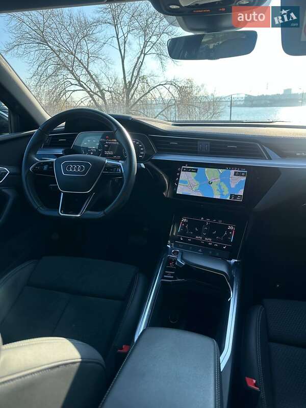Внедорожник / Кроссовер Audi e-tron Sportback 2022 в Киеве