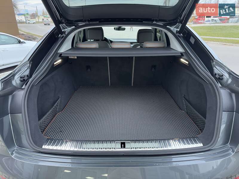 Внедорожник / Кроссовер Audi e-tron Sportback 2020 в Кременчуге