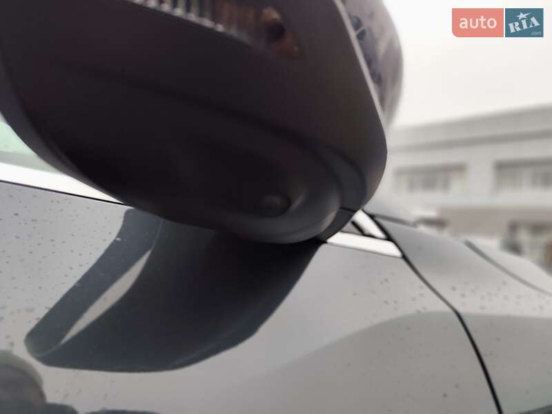 Позашляховик / Кросовер Audi e-tron Sportback 2020 в Києві