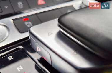 Внедорожник / Кроссовер Audi e-tron Sportback 2020 в 