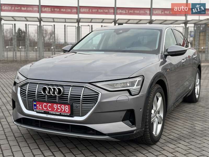 Позашляховик / Кросовер Audi e-tron Sportback 2020 в Львові