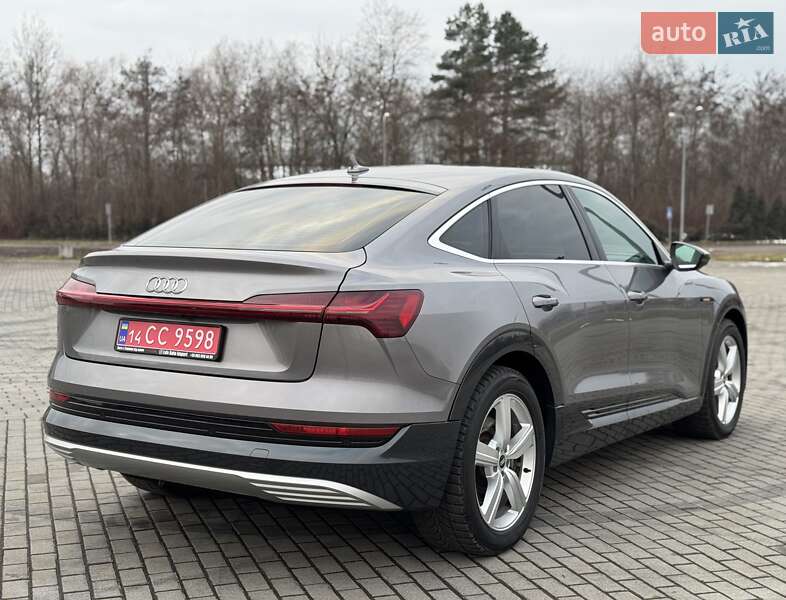 Позашляховик / Кросовер Audi e-tron Sportback 2020 в Львові