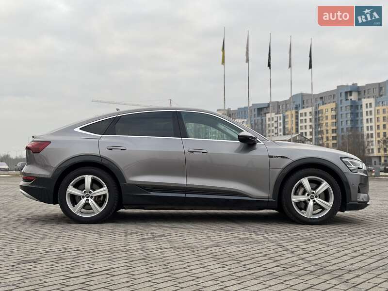 Позашляховик / Кросовер Audi e-tron Sportback 2020 в Львові