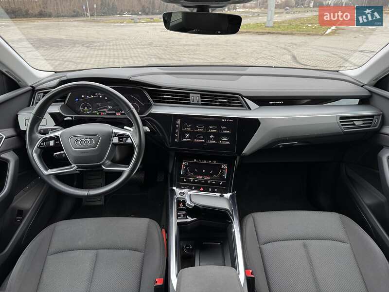 Позашляховик / Кросовер Audi e-tron Sportback 2020 в Львові