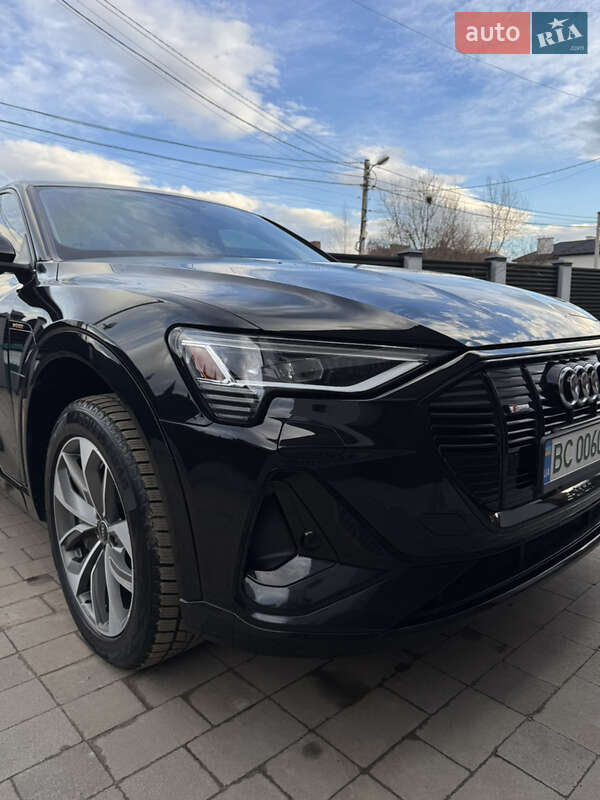 Позашляховик / Кросовер Audi e-tron Sportback 2020 в Львові