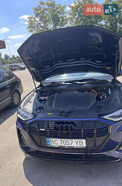 Внедорожник / Кроссовер Audi e-tron Sportback 2022 в 