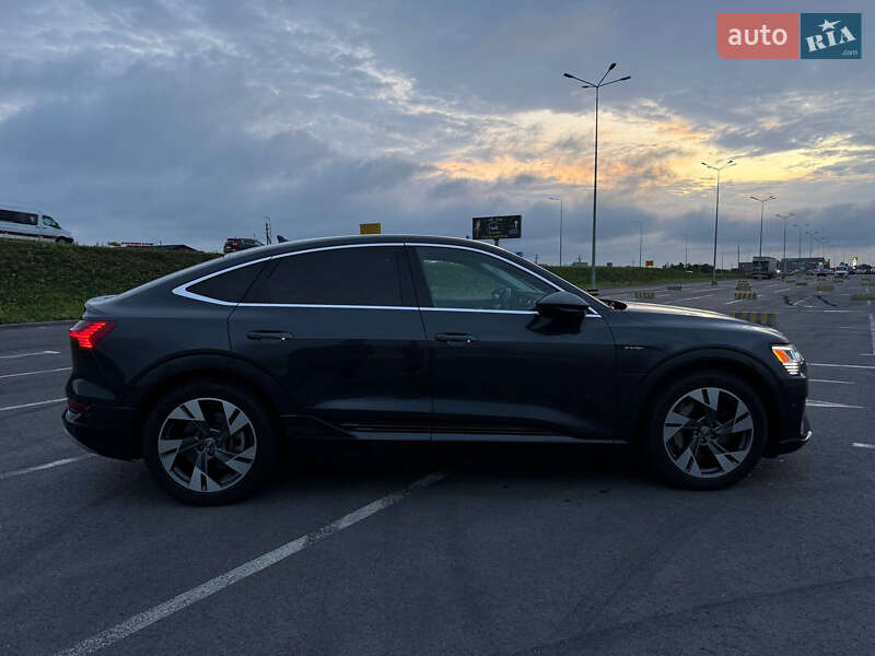 Внедорожник / Кроссовер Audi e-tron Sportback 2020 в Львове